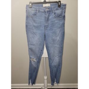 Garage Junior Women's Distressed Shark Bite Jeans Size‎ 11